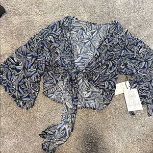 Elegant Blue and Black Leaf Print Blouse